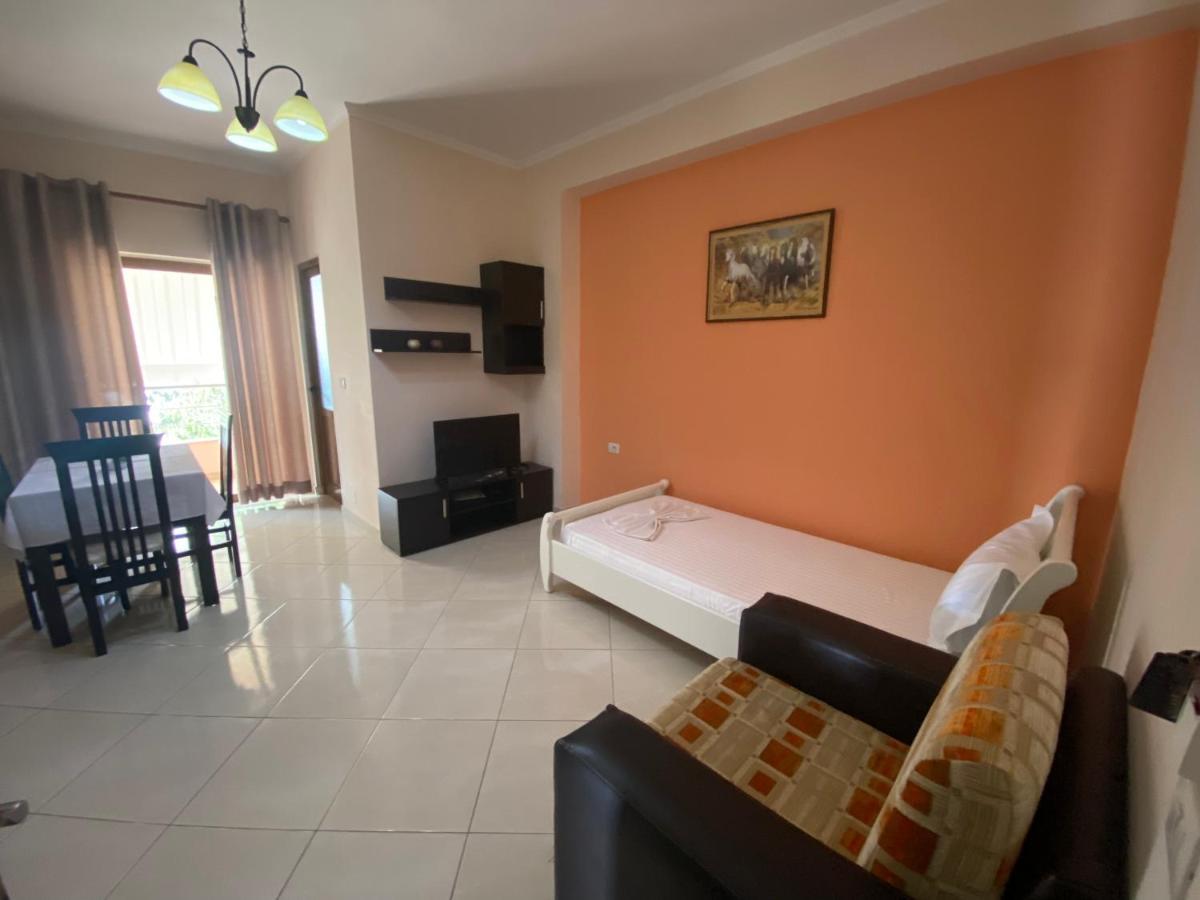 Hotel Metali Sarandë 外观 照片