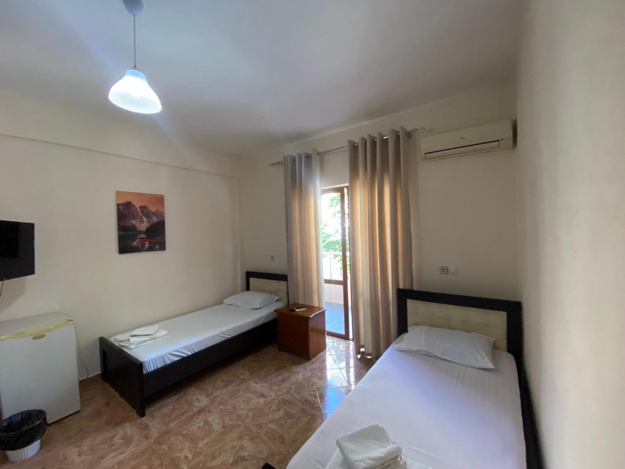 Hotel Metali Sarandë 外观 照片