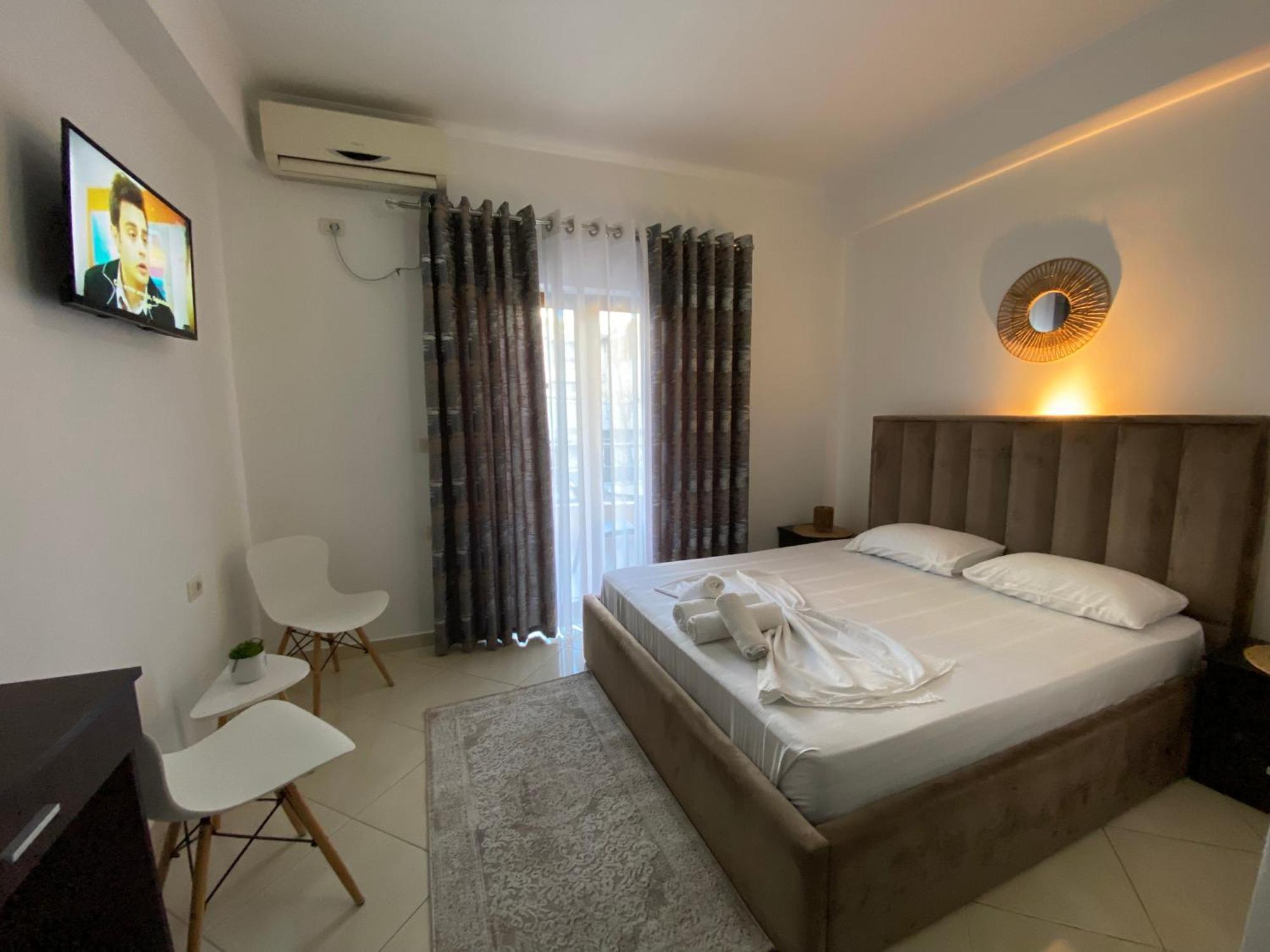 Hotel Metali Sarandë 外观 照片